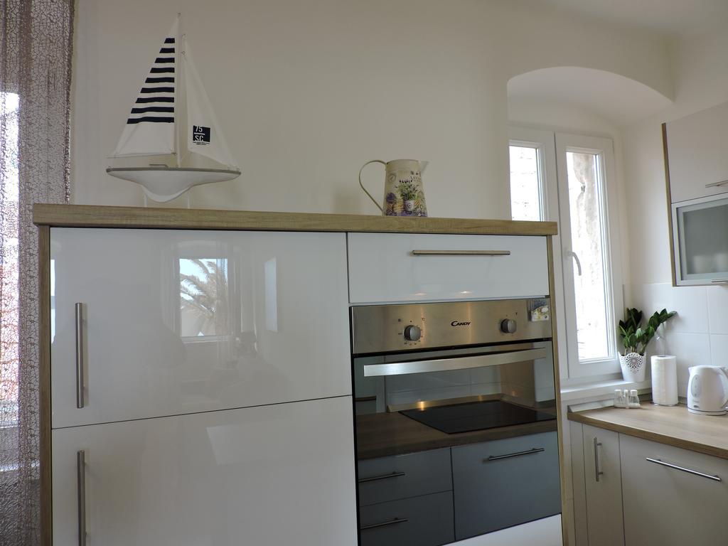 Apartments Nina Riva Kastela Ngoại thất bức ảnh